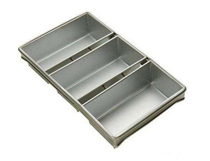 Rk Bakeware China Foodservice 904575 Commercial Bakeware 5 Strap Bread Pan